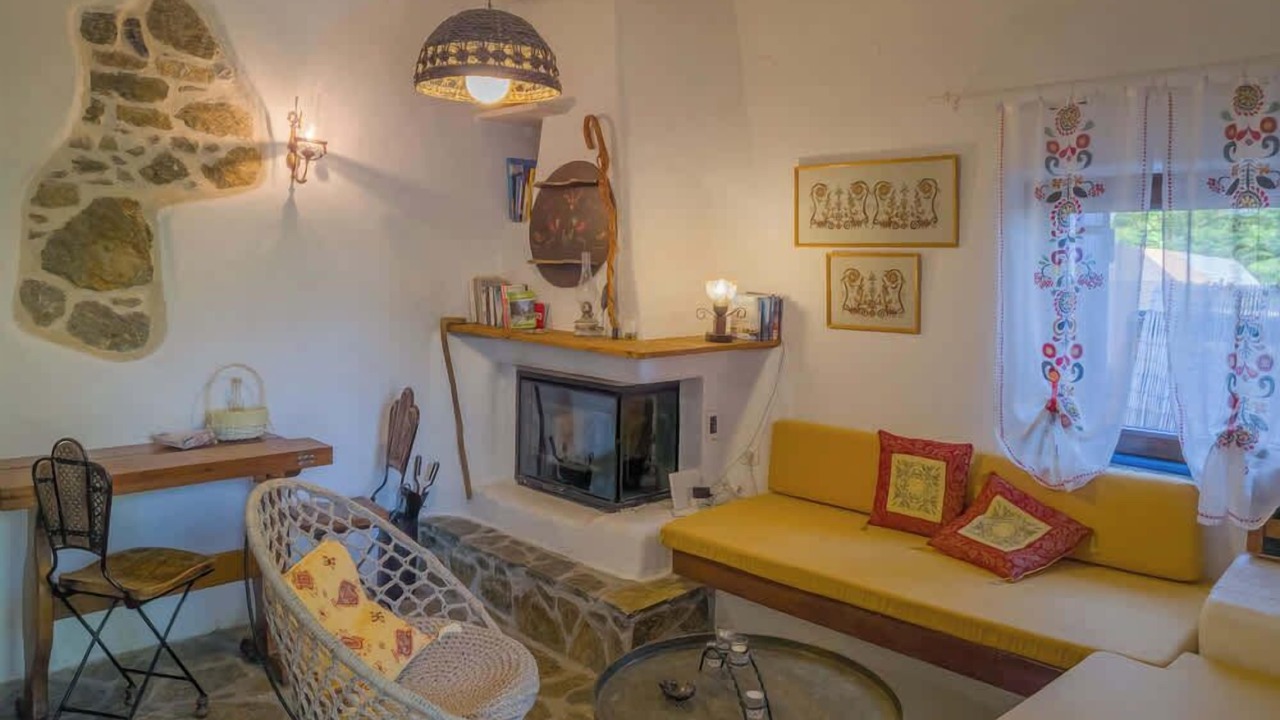 Photo of Livingroom in Mirsini
