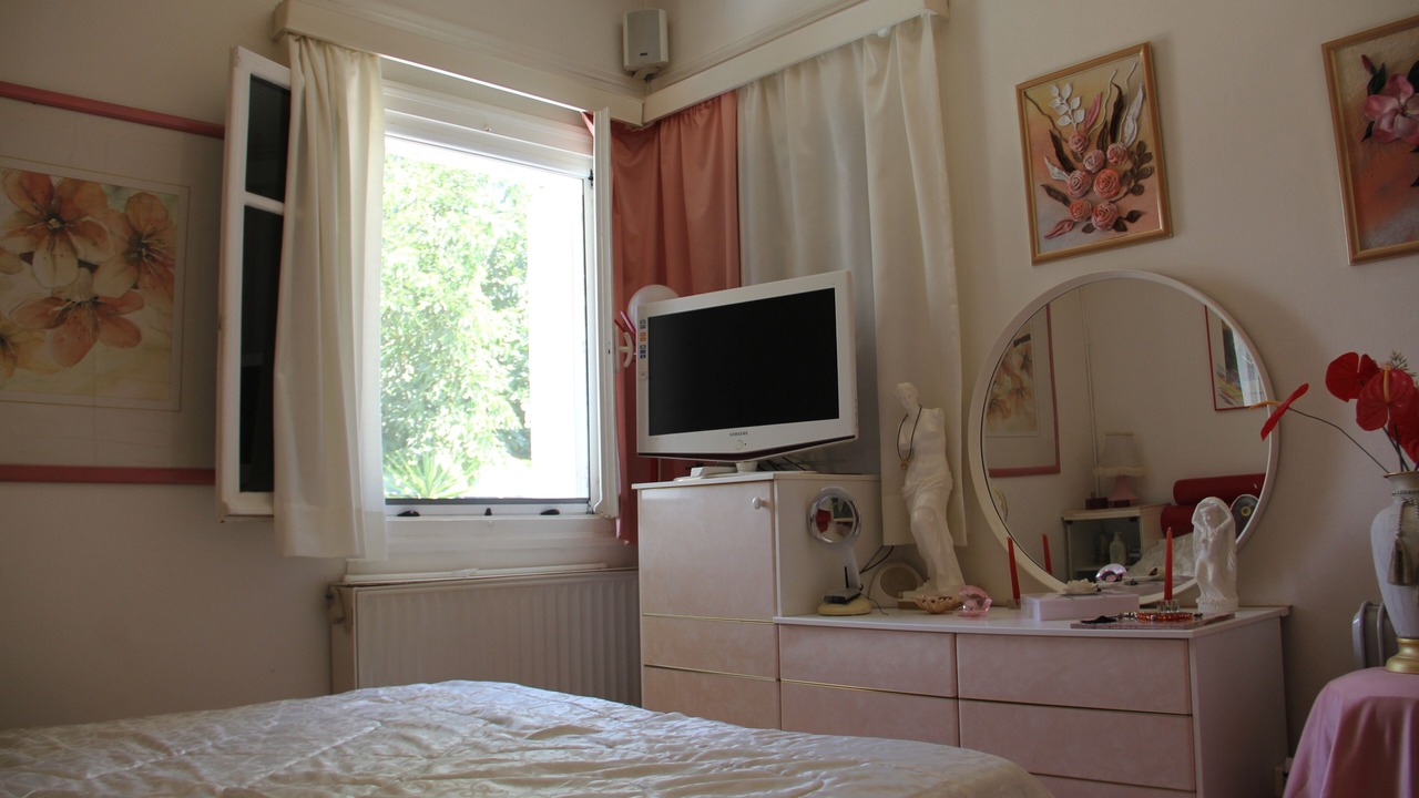 Photo of Bedroom in Marousi