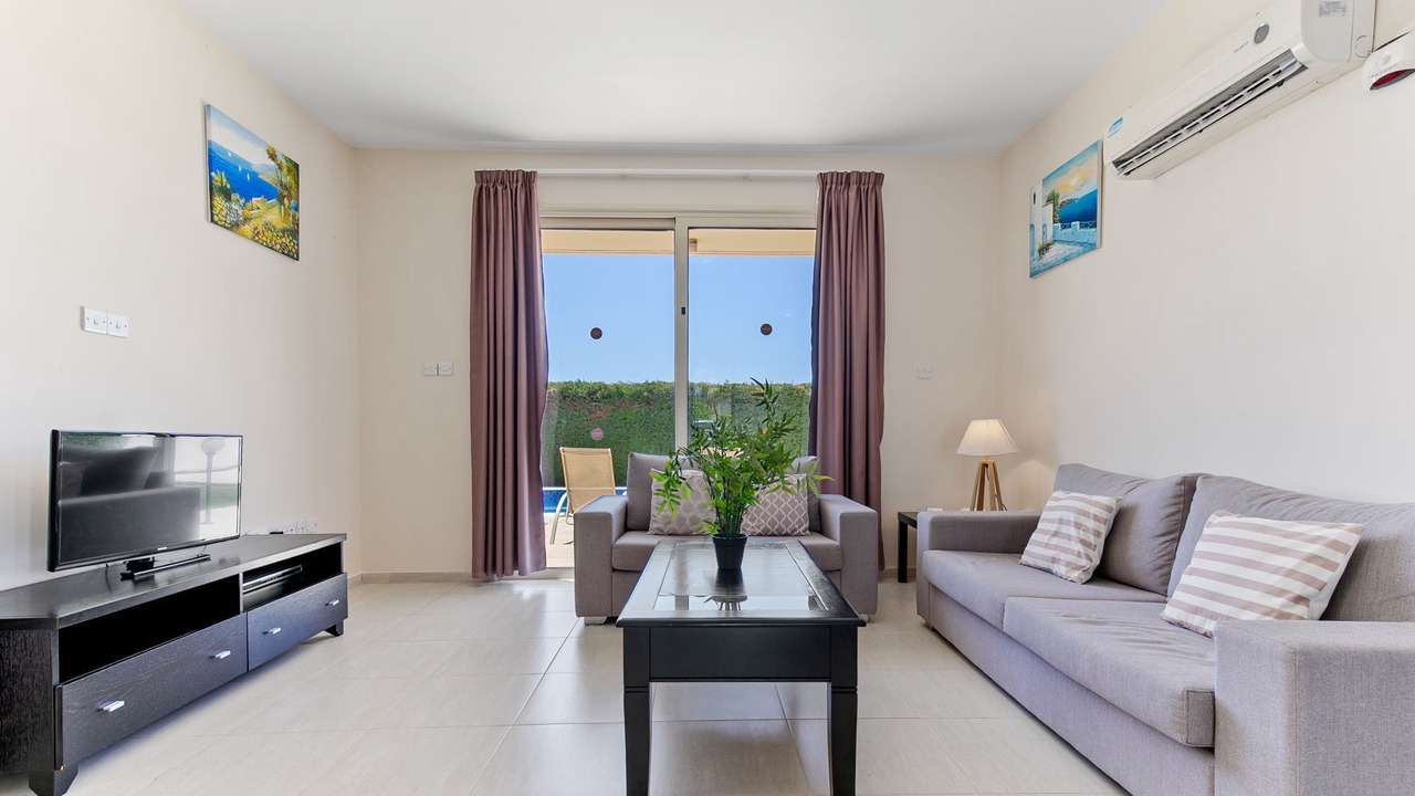 Photo of Livingroom in Pegeia