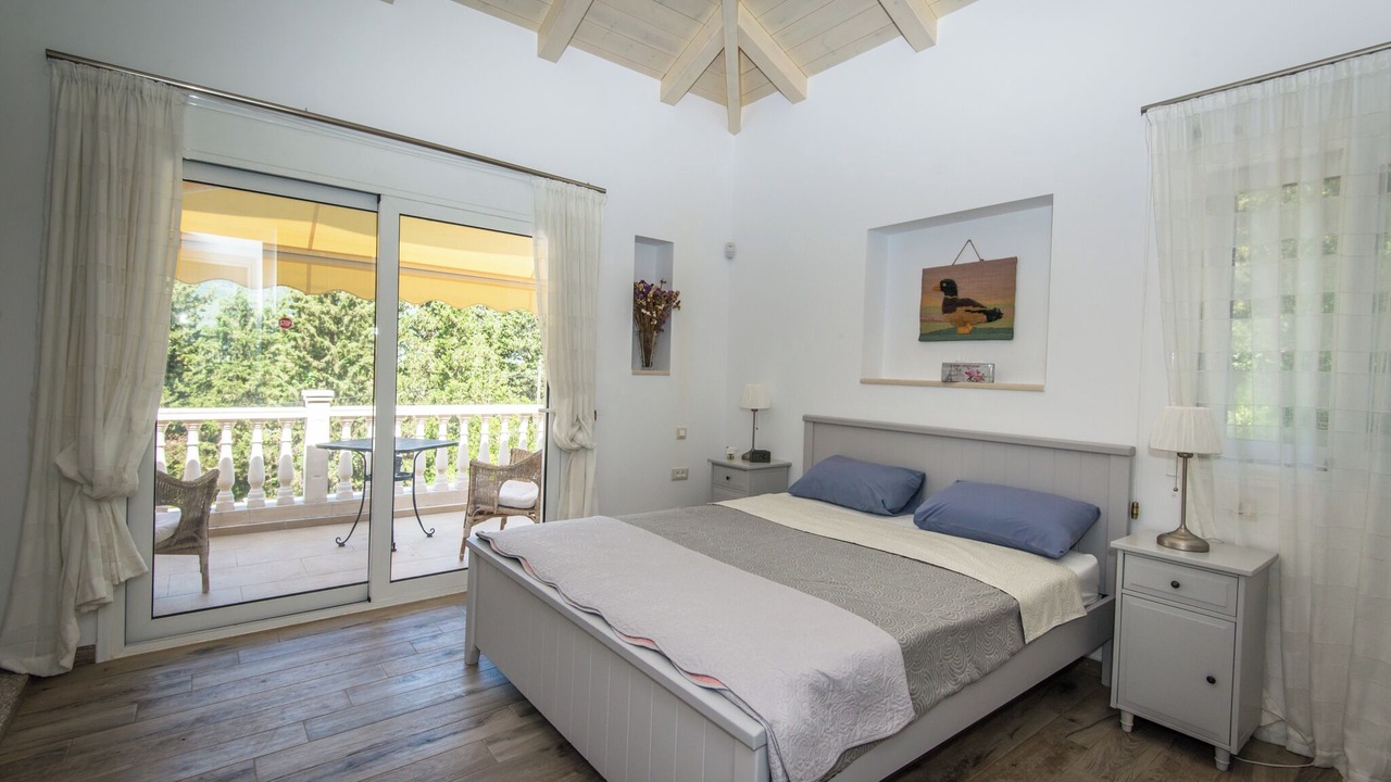 Photo of Bedroom in Geni