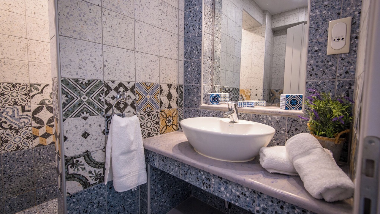 Photo of Bathroom in Geni