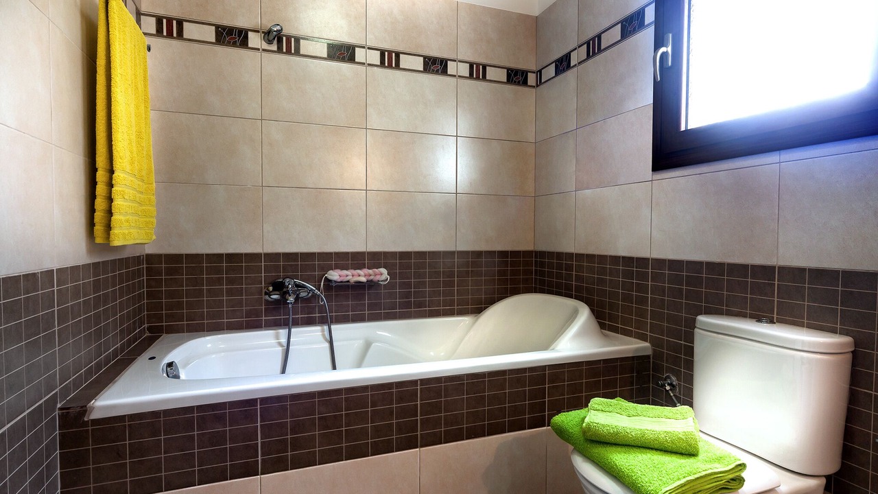 Photo of Bathroom in Kato Pavliana