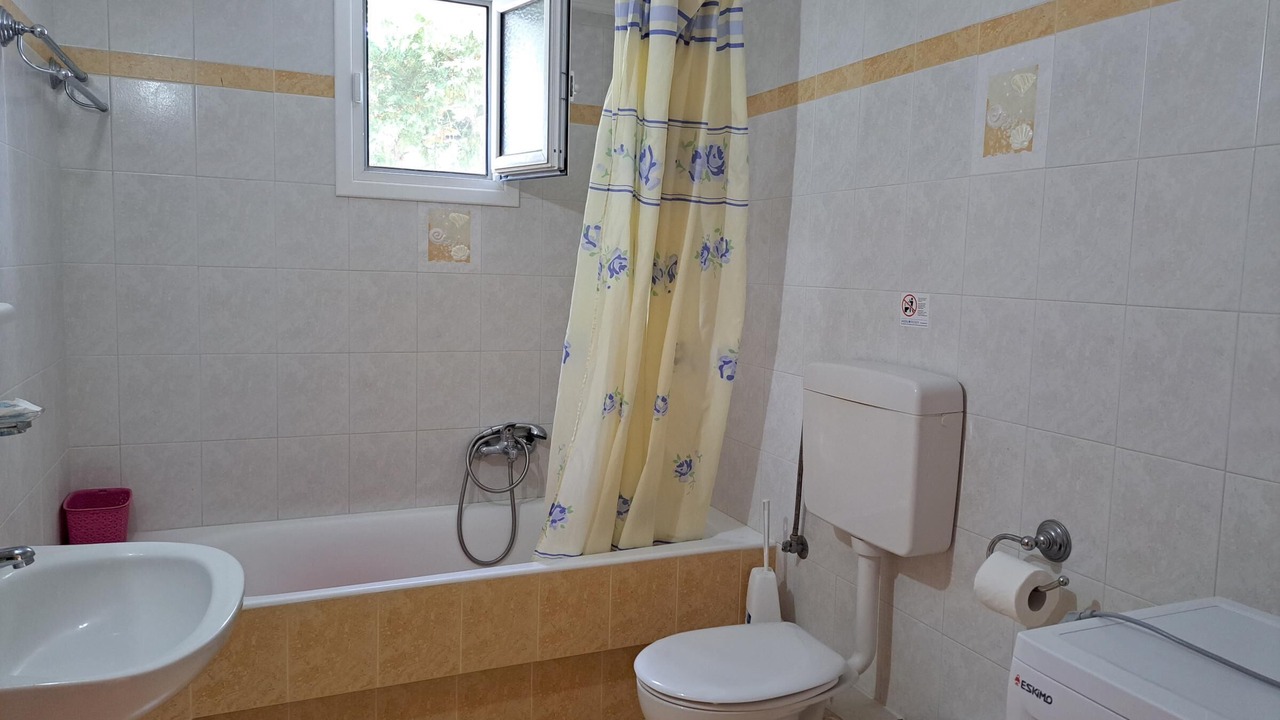 Photo of Bathroom in Pylos-Nestoras