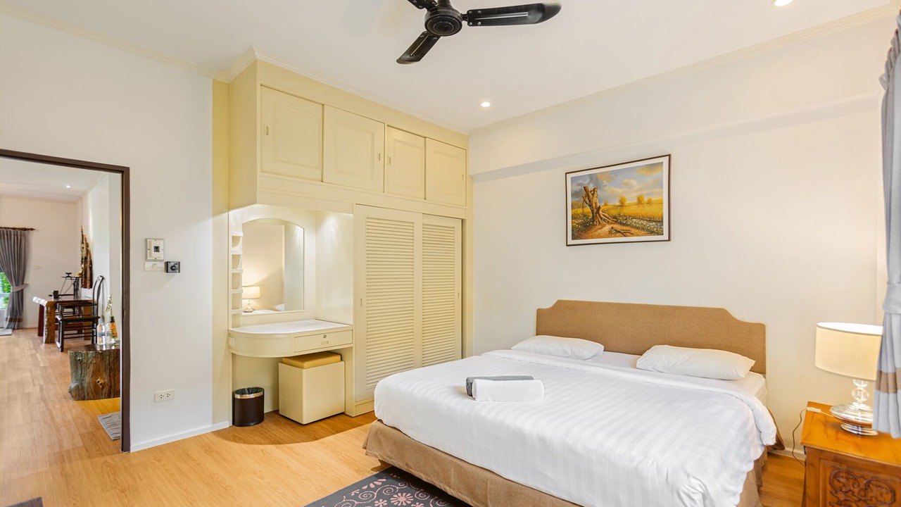 Photo of Bedroom in Chalong