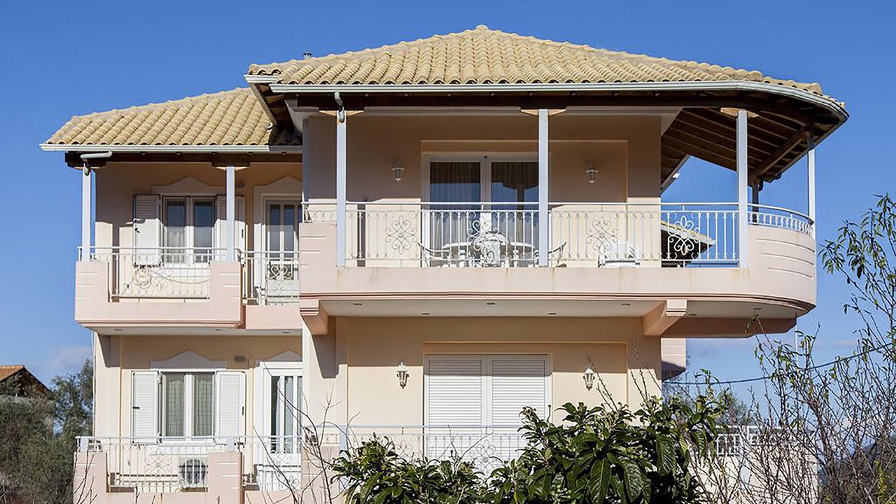 Photo of Outdoor in Apolpaina