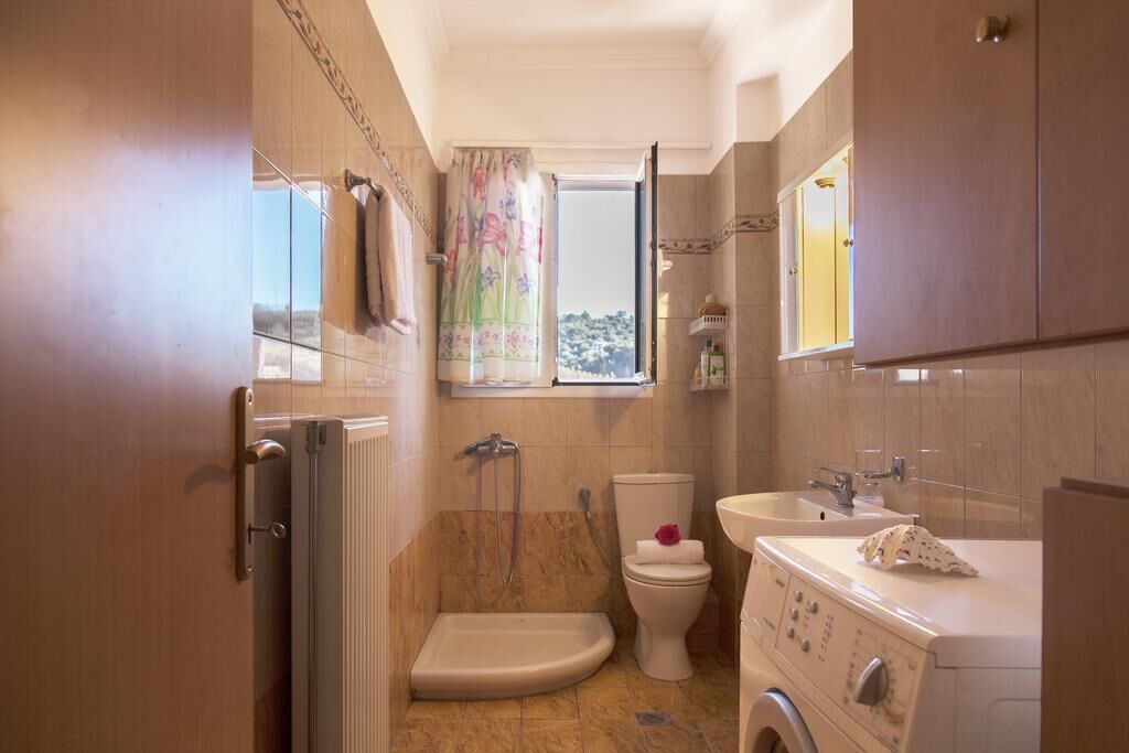 Photo of Bathroom in Apolpaina
