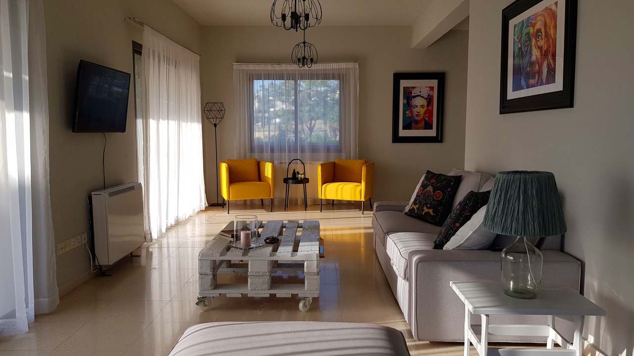 Photo of Livingroom in Emba