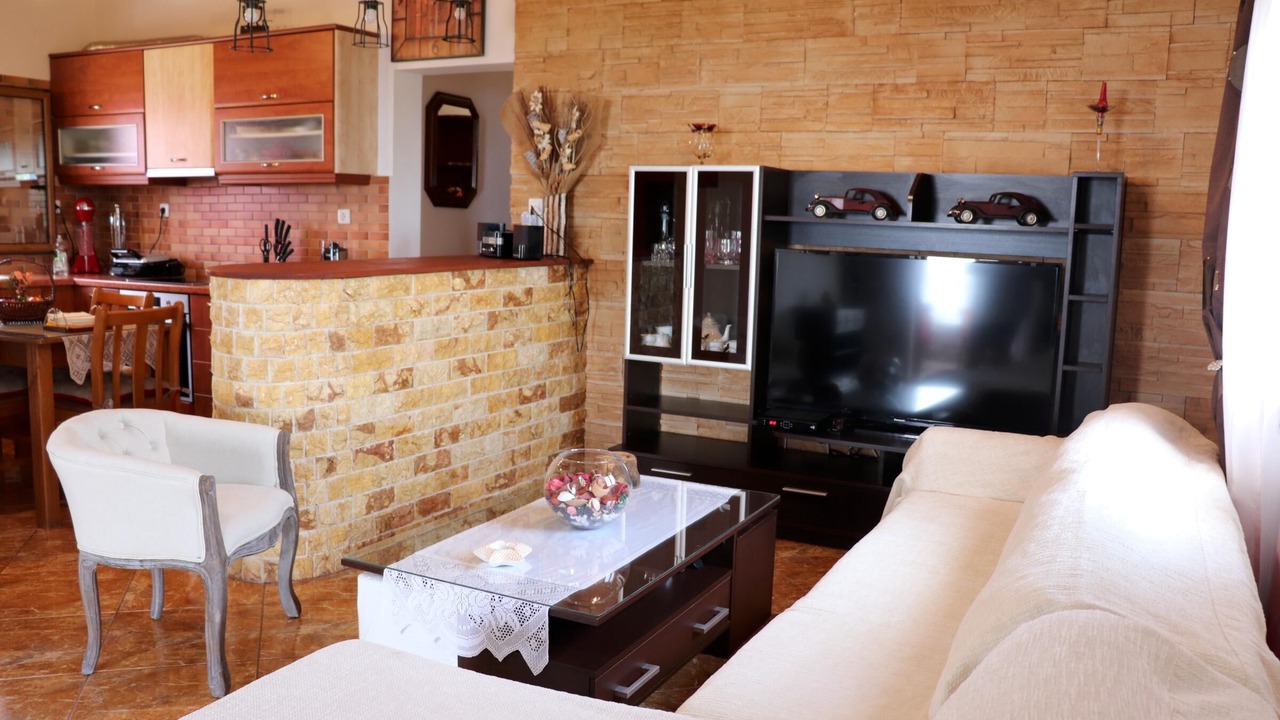 Photo of Livingroom in Aloizianika