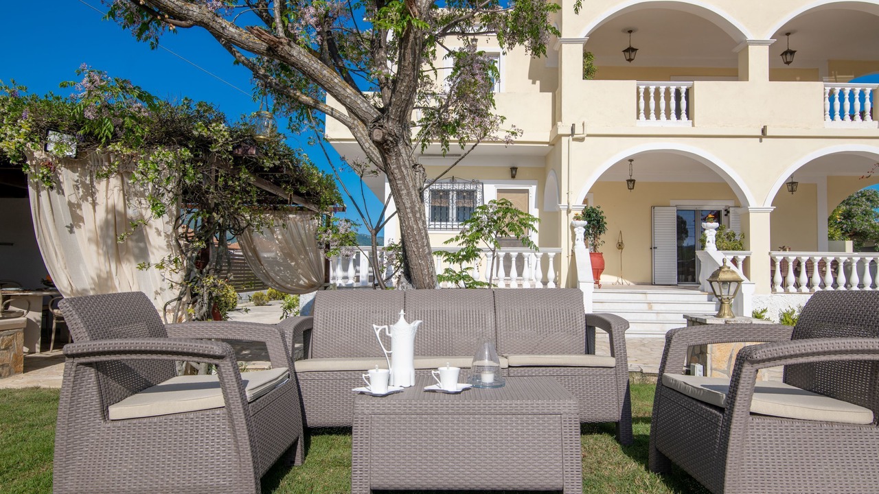 Photo of Patio Balcony in Agrilia