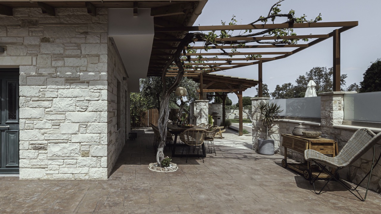 Photo of Outdoor in Mourniai