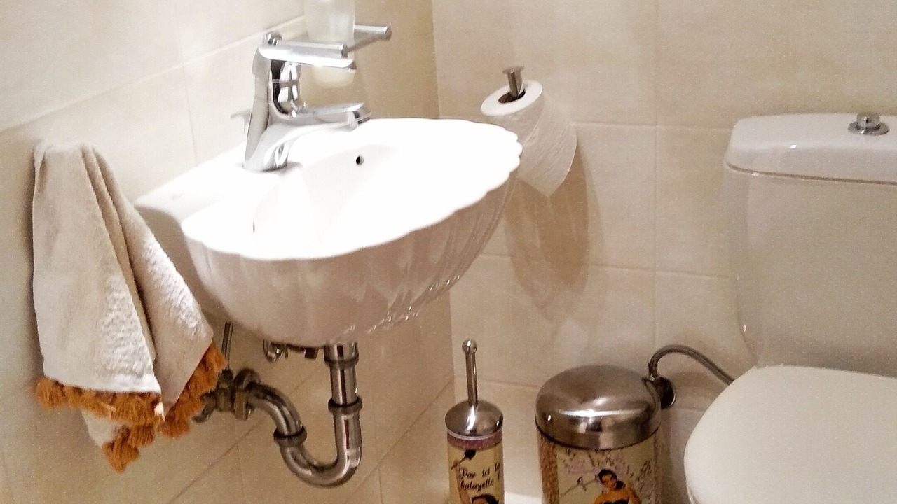 Photo of Bathroom in Marousi