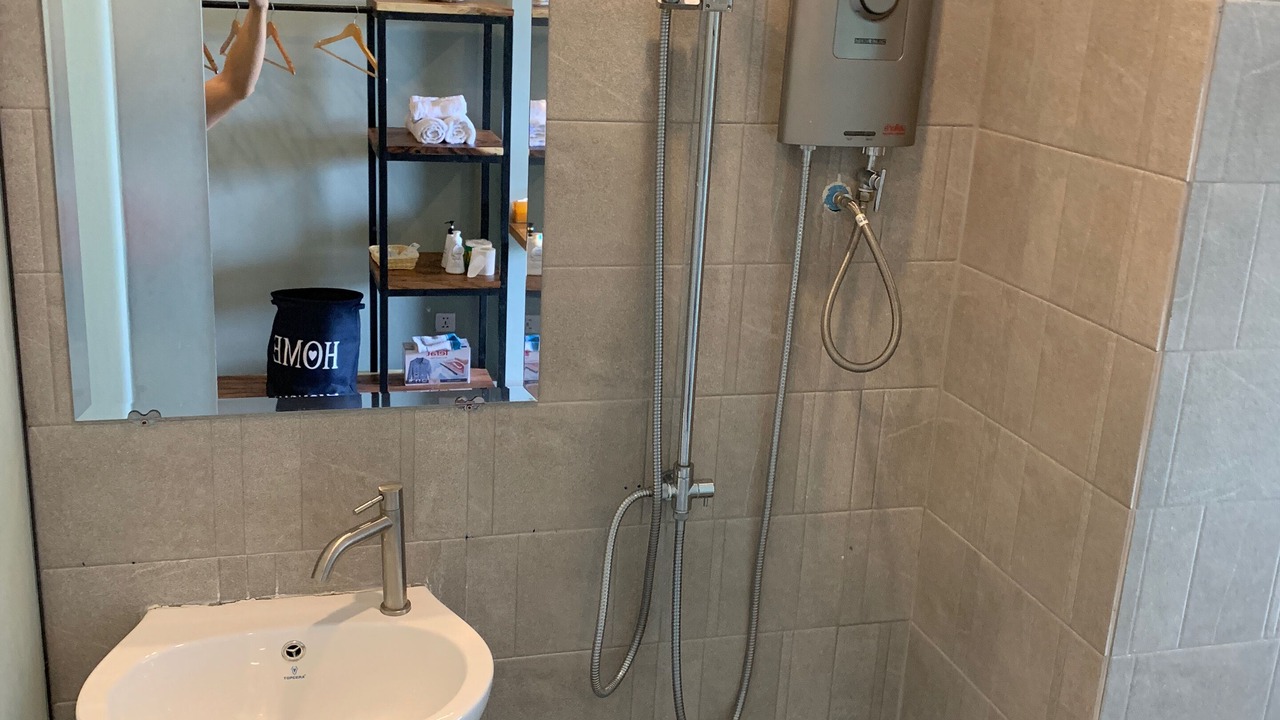 Photo of Bathroom in Daun Penh