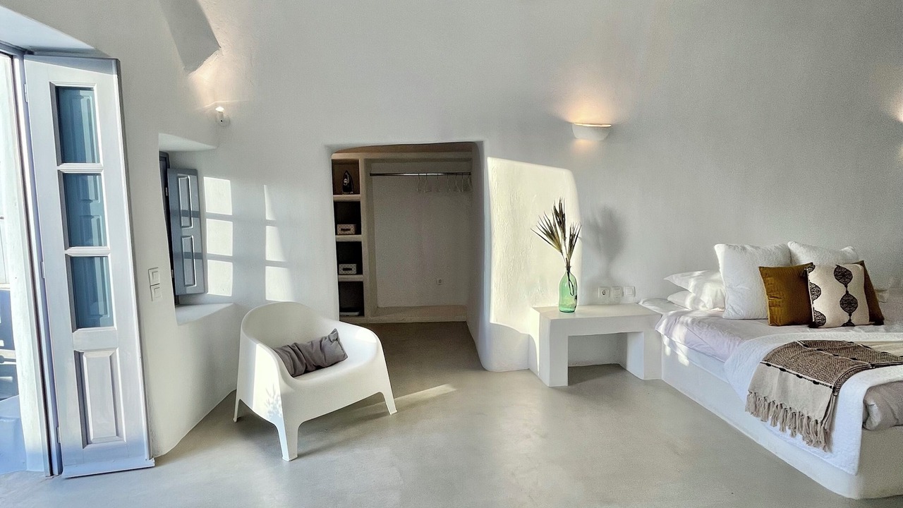 Photo of Bedroom in Fira