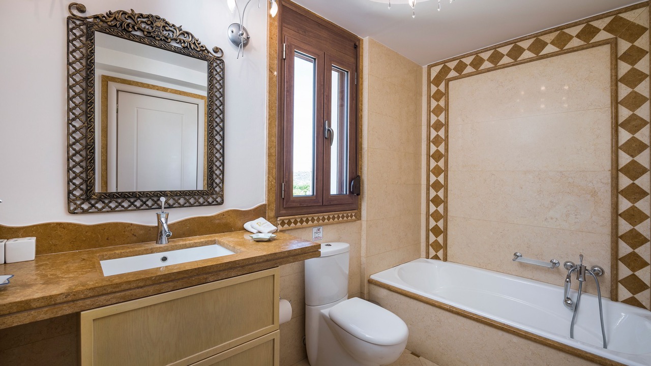 Photo of Bathroom in Dempla