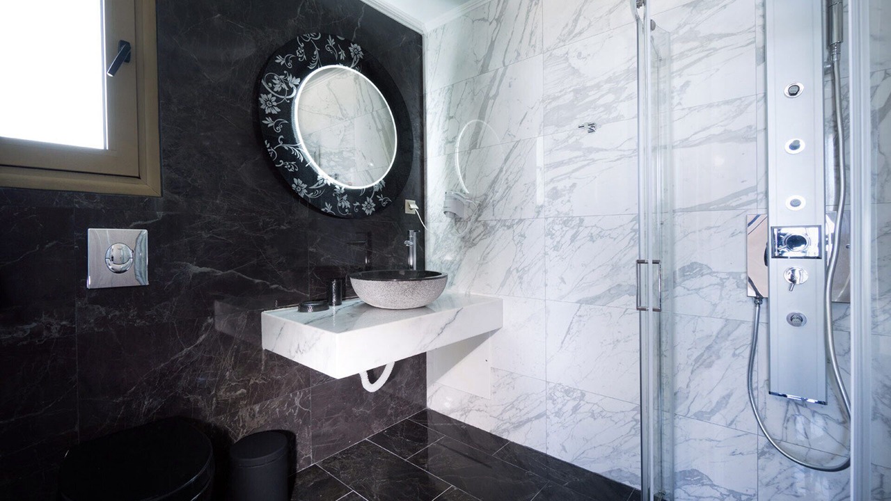 Photo of Bathroom in Kamisiana