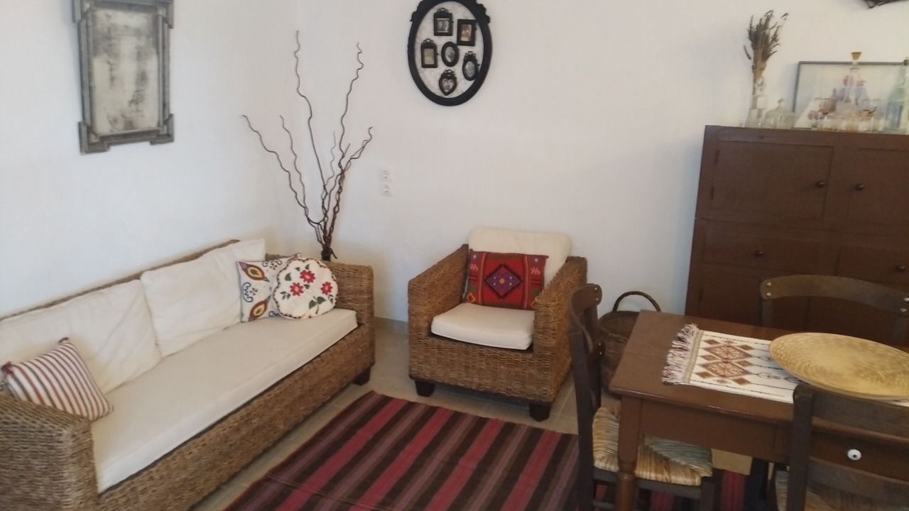 Photo of Livingroom in Exo Mouliana