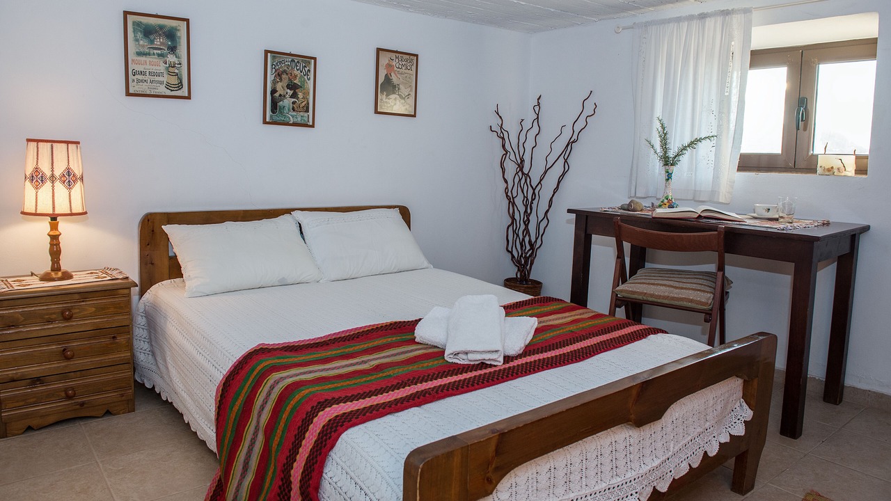 Photo of Bedroom in Exo Mouliana