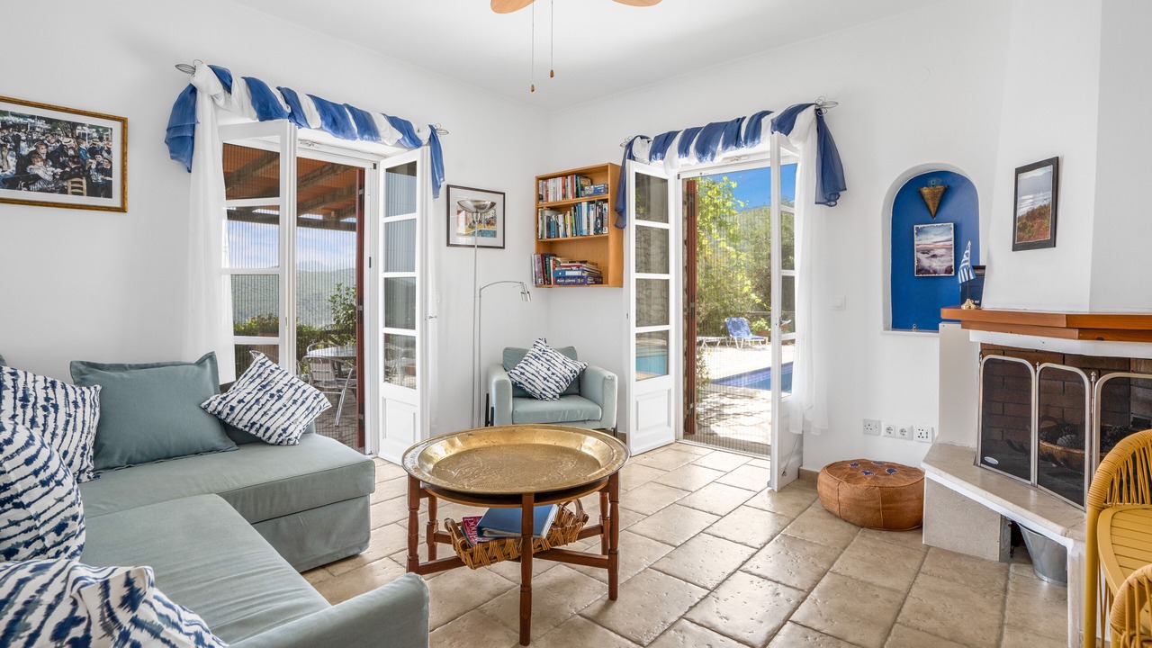 Photo of Livingroom in Nidri