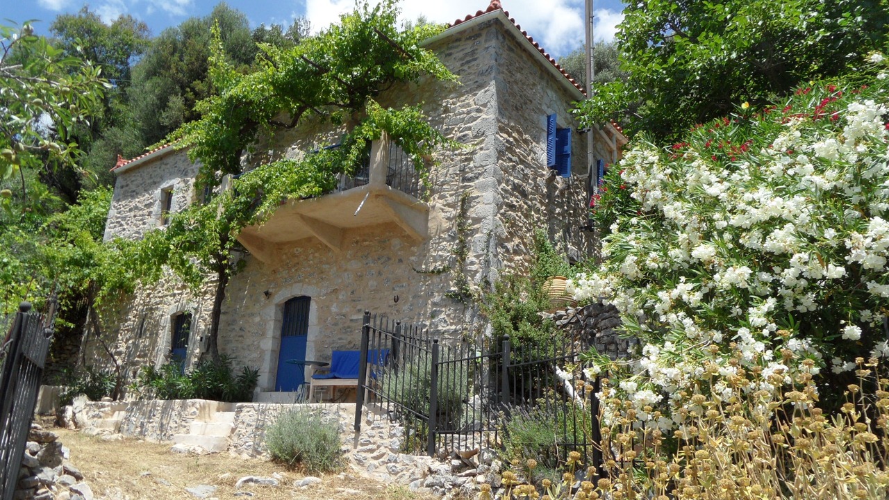 Photo of Outdoor in Karvelas