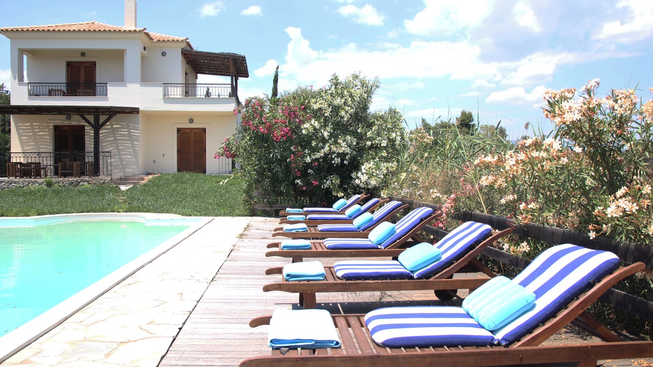Photo of Outdoor in Petrothalassa