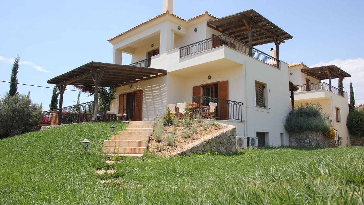 Photo of Outdoor in Petrothalassa