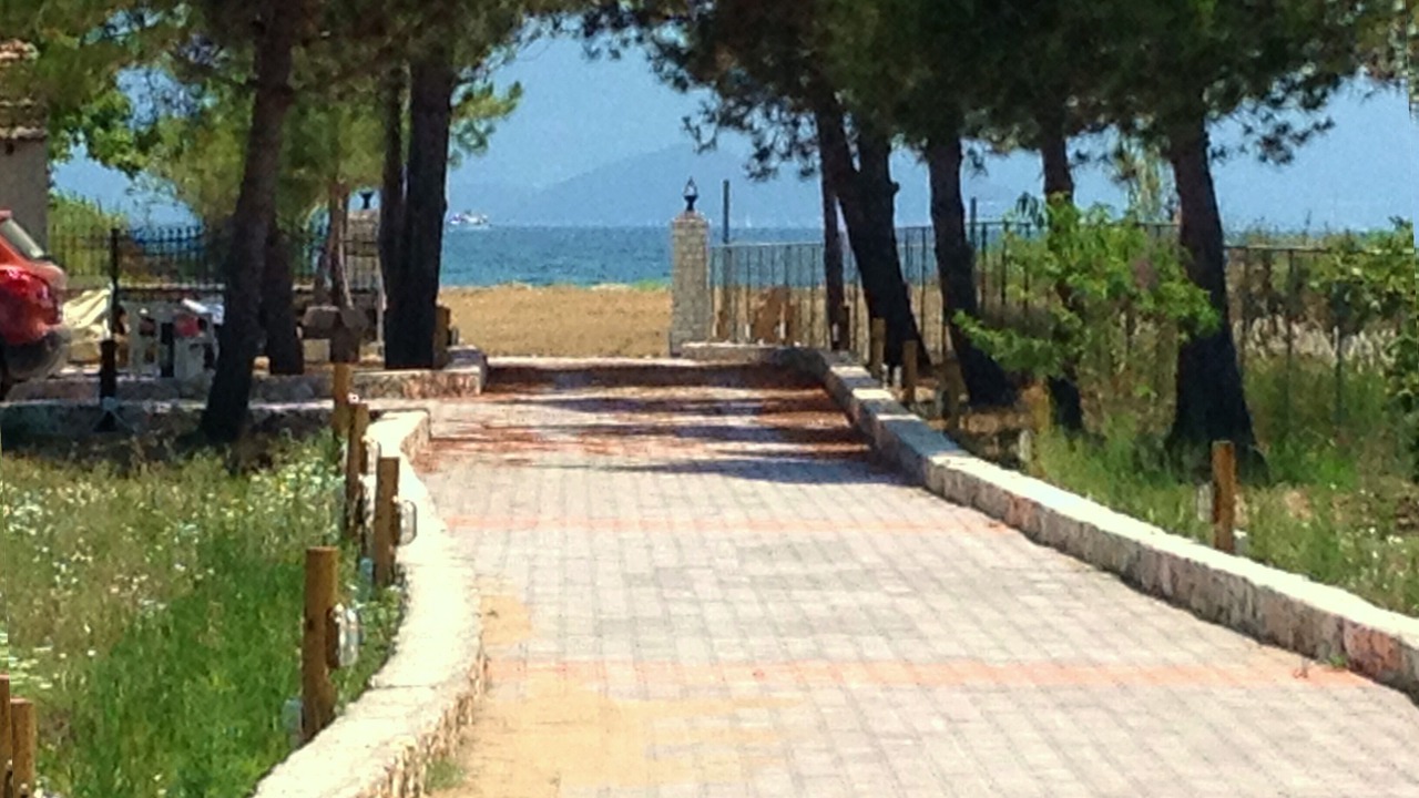 Photo of Outdoor in Melikia