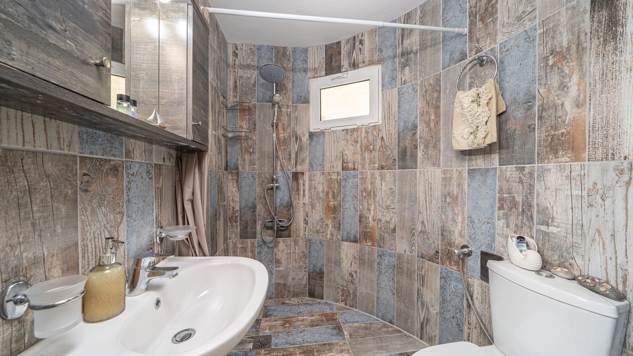 Photo of Bathroom in Argostoli Town