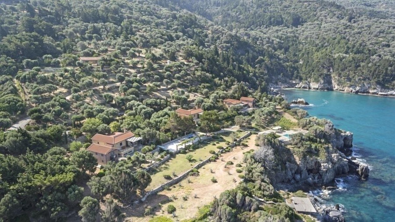 Photo of Outdoor in Karlovassi