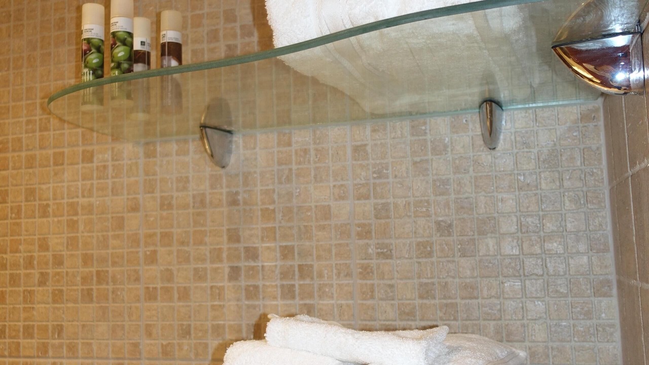Photo of Bathroom in Perdhika