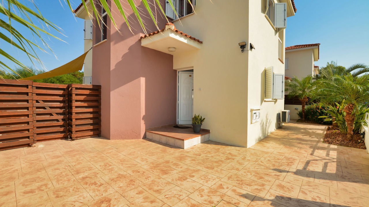 Photo of Outdoor in Pernera