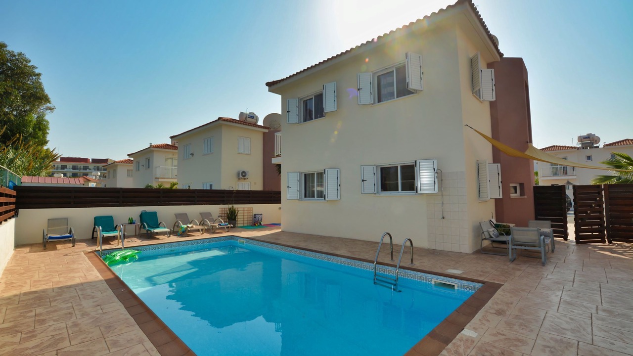 Photo of Outdoor in Pernera