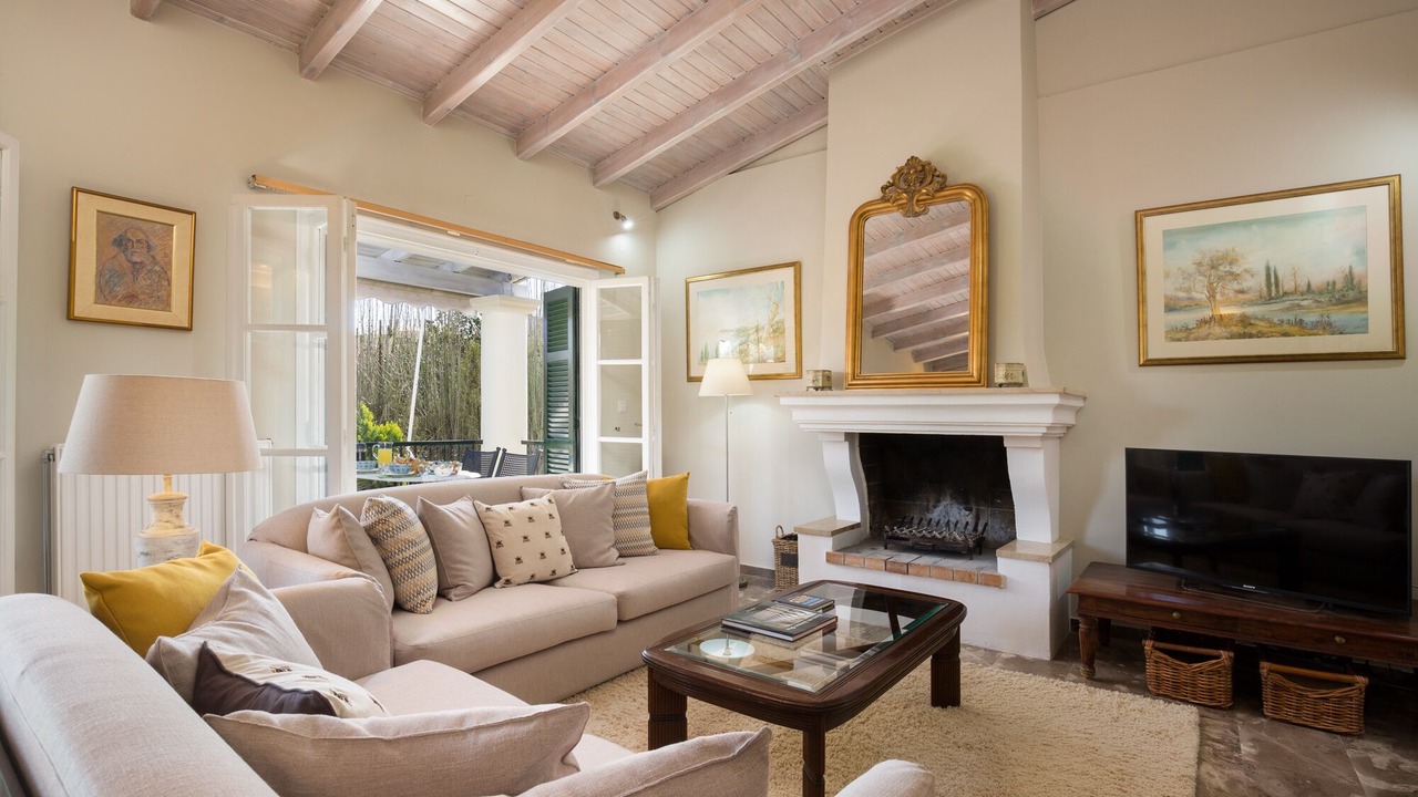 Photo of Livingroom in Alepou