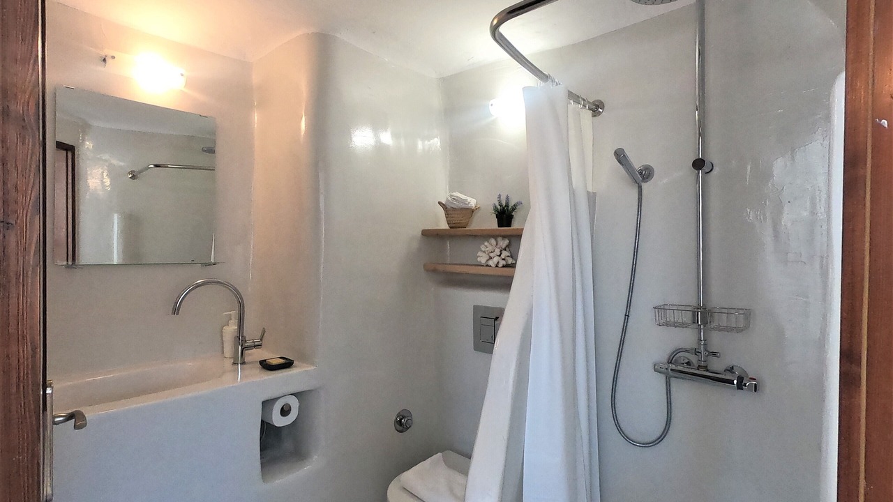 Photo of Bathroom in Poros