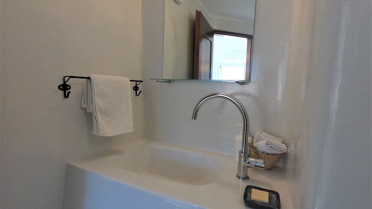Photo of Bathroom in Poros