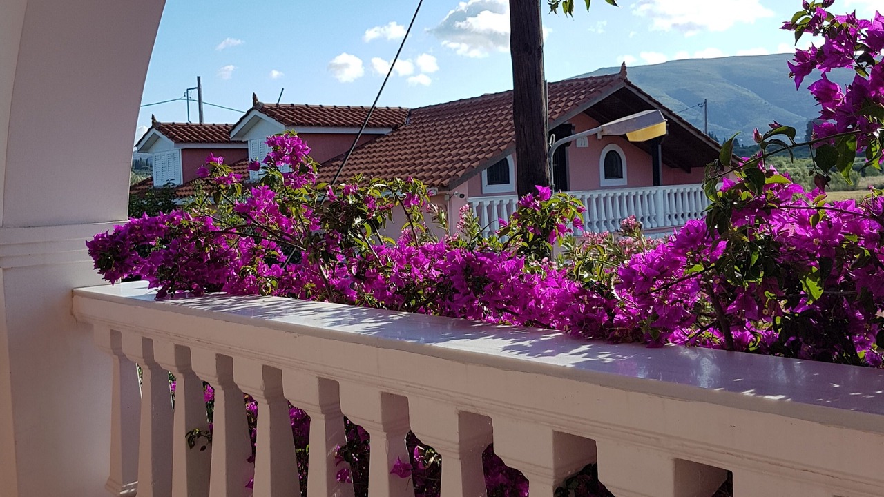 Photo of Patio Balcony in Agrilia