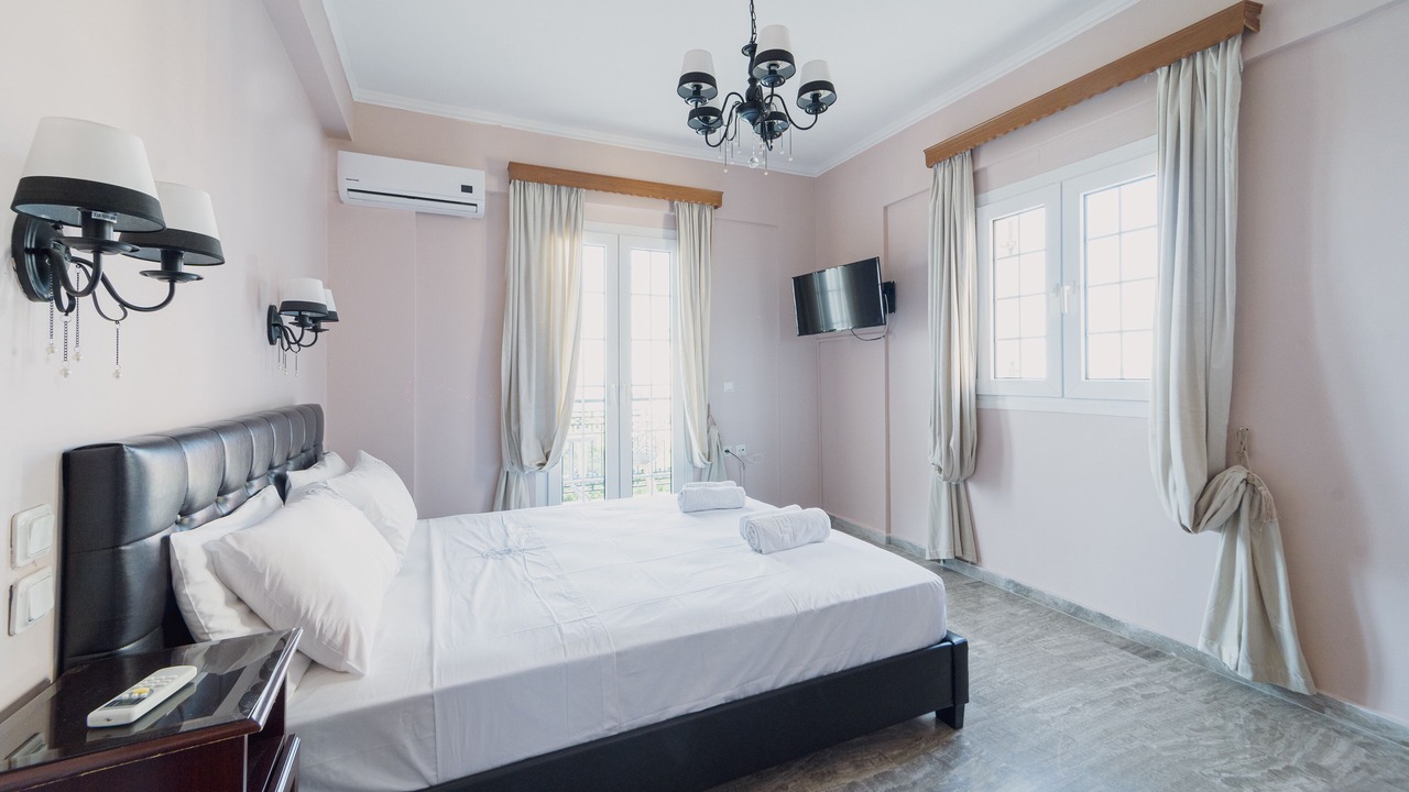 Photo of Bedroom in Poros