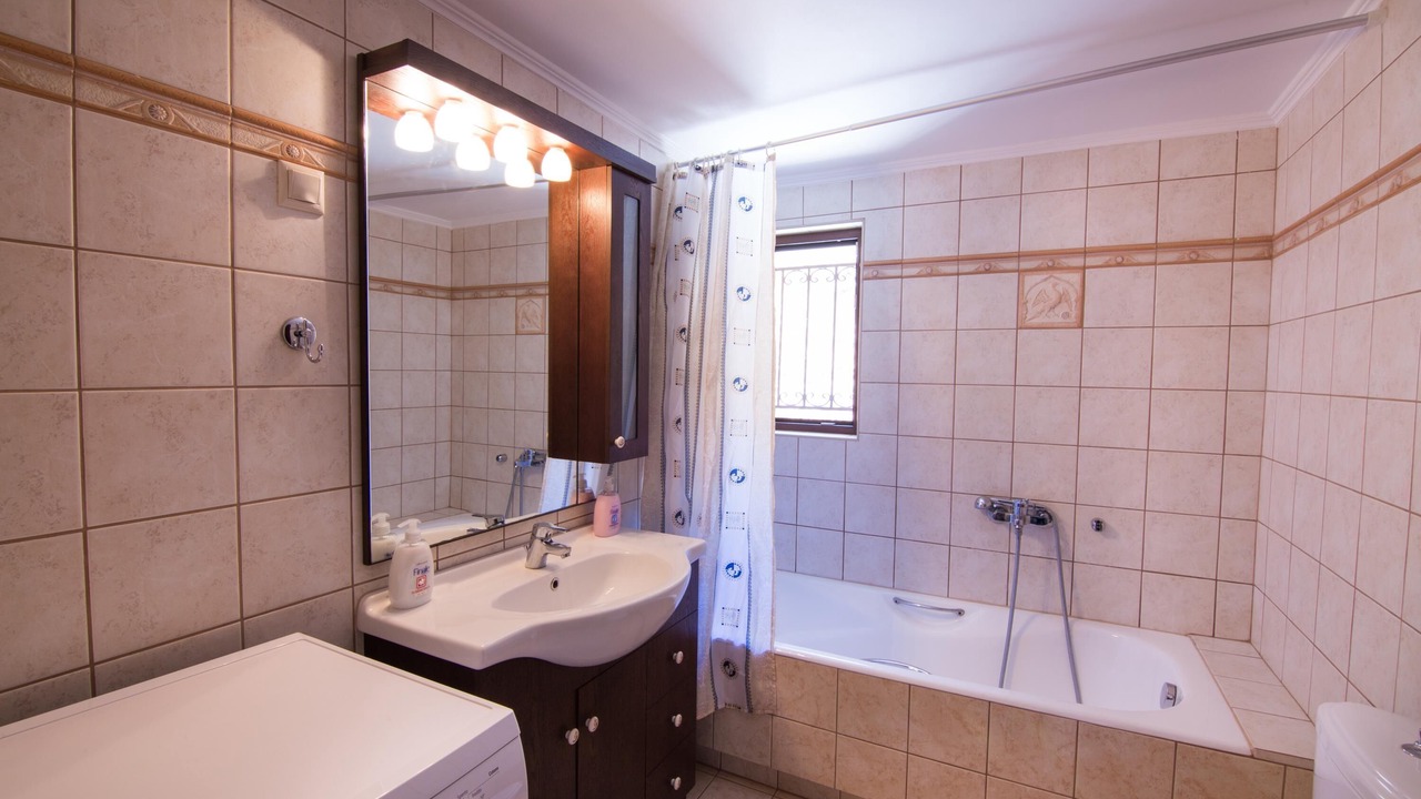 Photo of Bathroom in Kolymbari