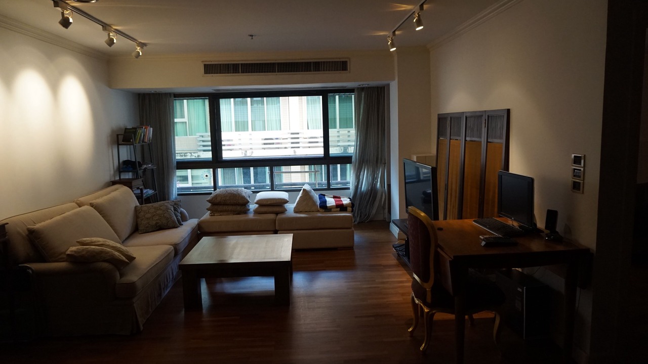 Photo of Livingroom in Ploenchit