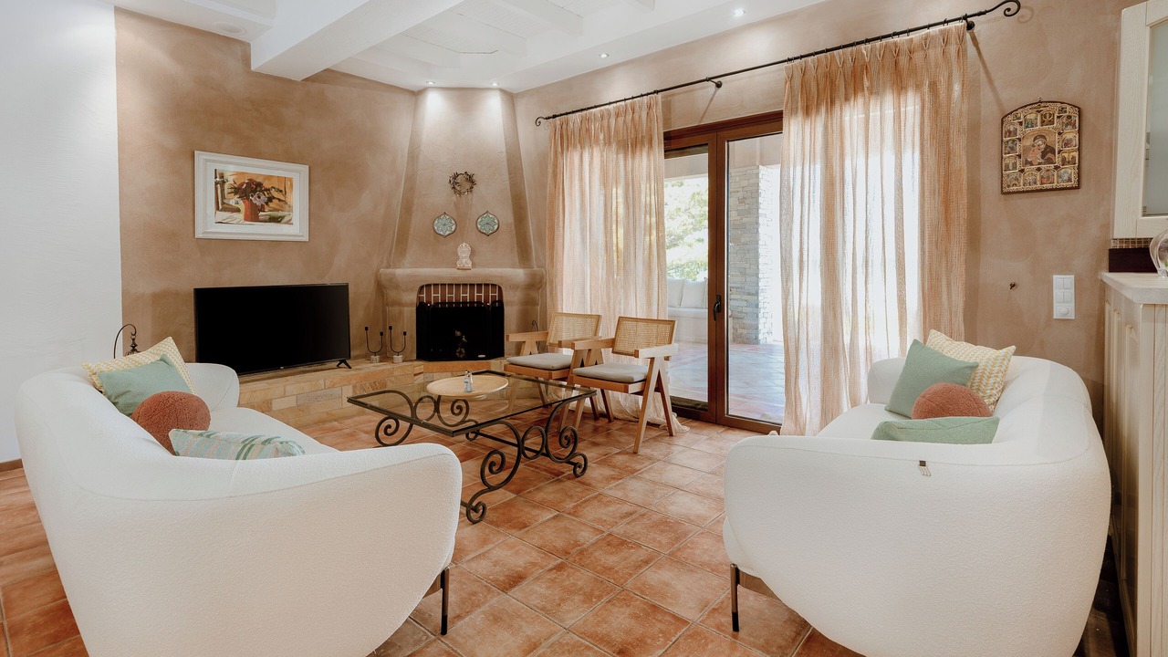 Photo of Livingroom in Megalos Prinos