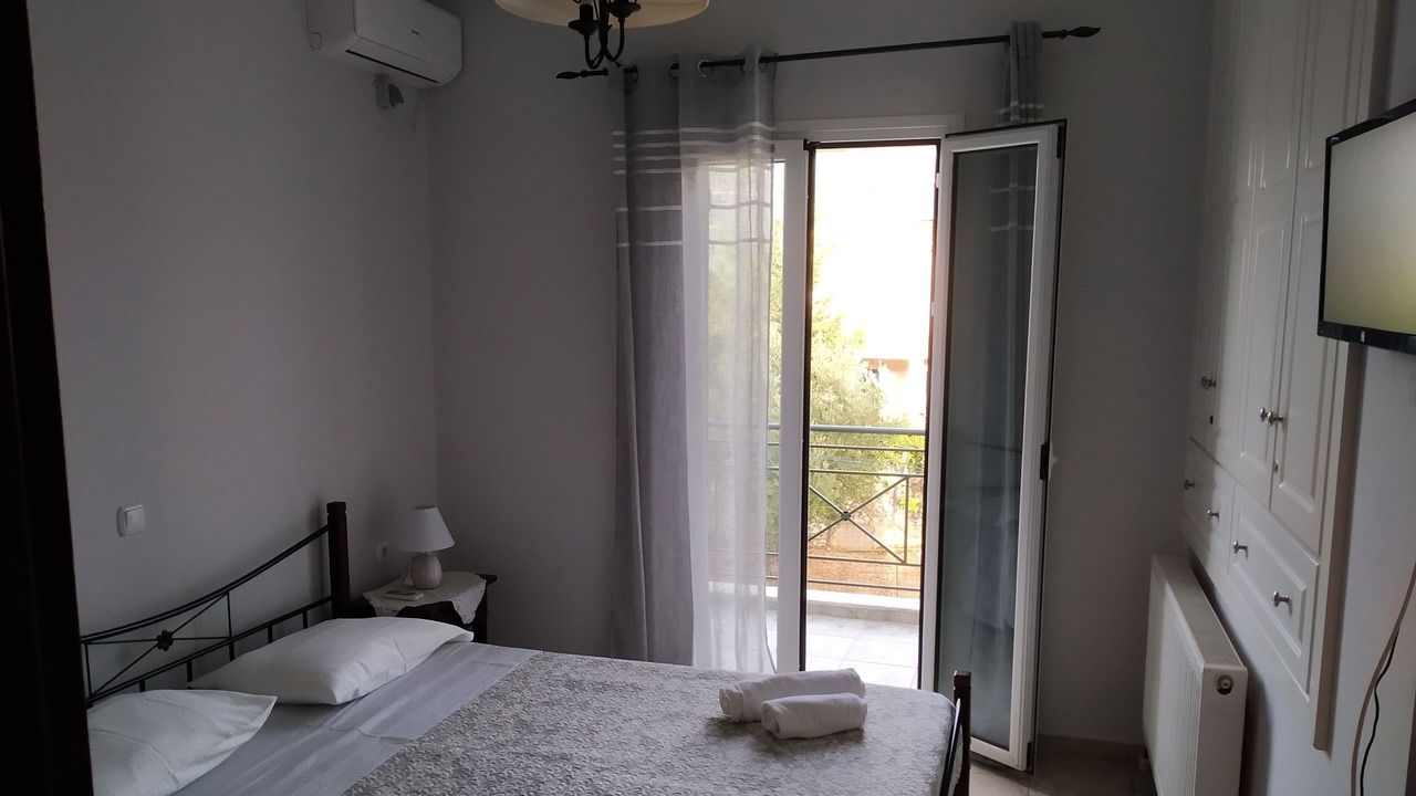 Photo of Bedroom in Karavomylos