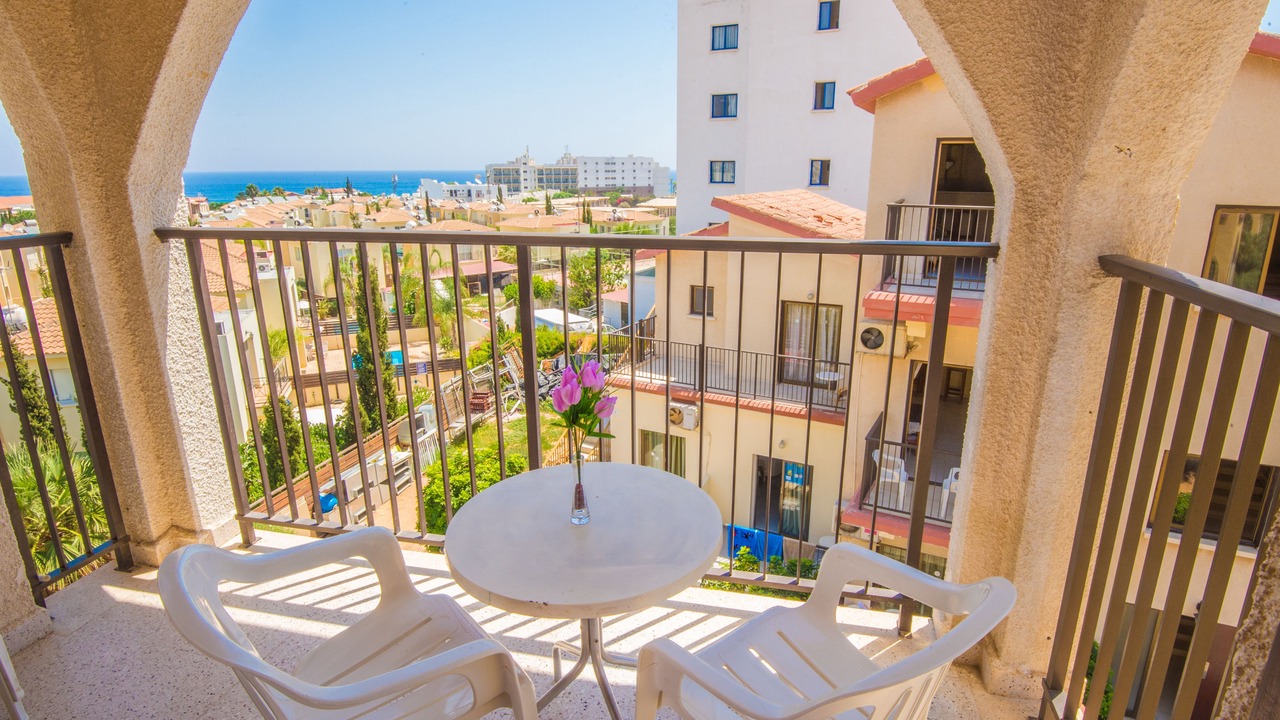 Photo of Patio Balcony in Pernera