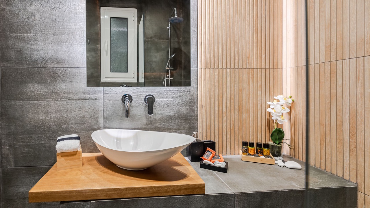 Photo of Bathroom in Makrigianni