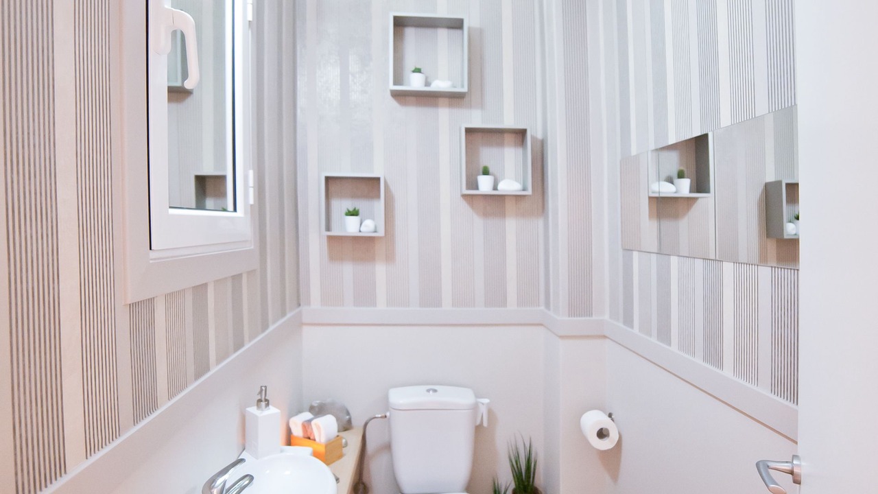 Photo of Bathroom in Makrigianni