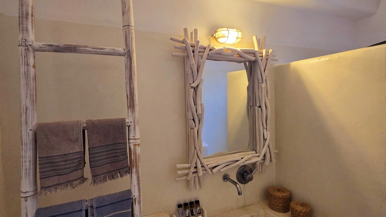Photo of Bathroom in Aliki