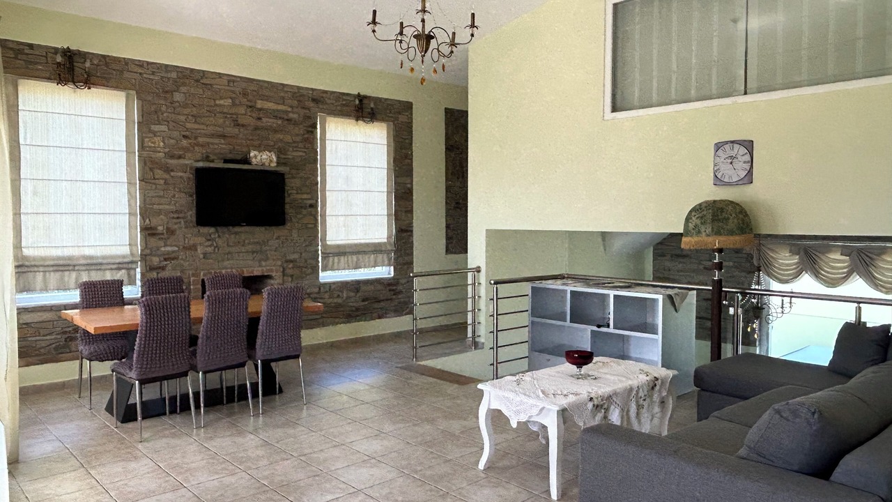 Photo of Livingroom in Prinos
