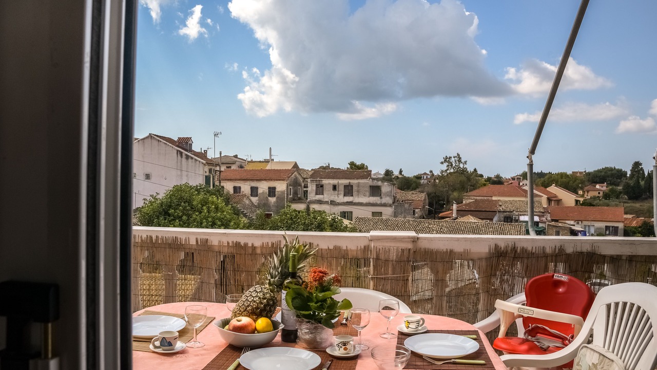 Photo of Patio Balcony in Molos