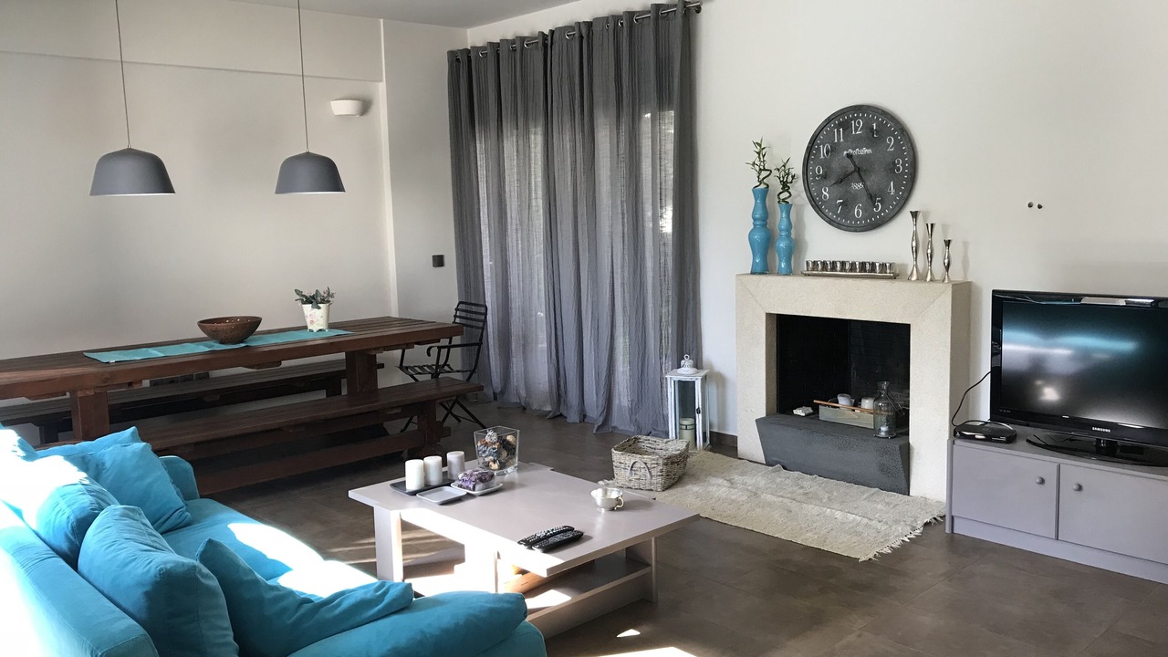Photo of Livingroom in Aigio