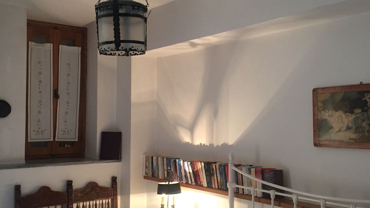 Photo of Bedroom in Karyes