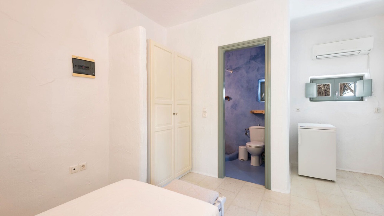 Photo of Bathroom in Drios