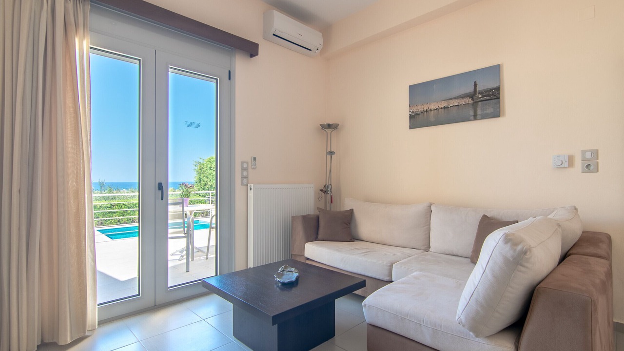 Photo of Livingroom in Adelianos Kampos